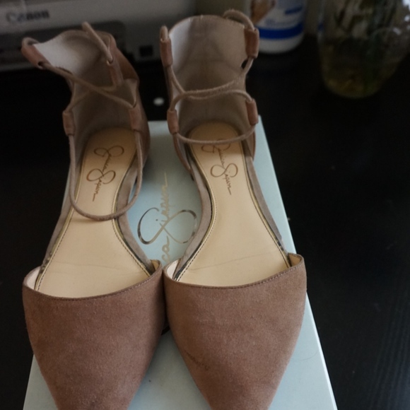Jessica Simpson Flat - Picture 1 of 4